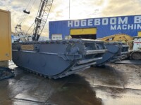 28 dredging dredg 20 amphibious pontoons 2